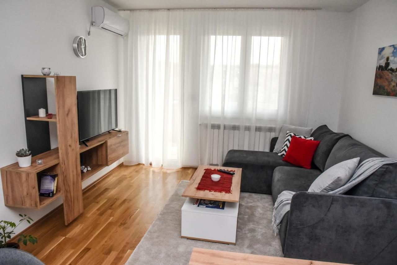Suncokret Apartmani Loznica Eksteriør billede